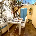 Antibes - Maison De Pecheur Renovee - Terrasse Face A La Mer